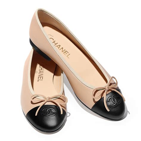 ballerine con cinturino chanel|calzatura ballerine.